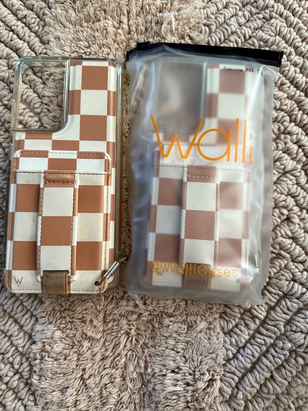 Wallis Checkered Phone Case with Card Slot - Brown & White